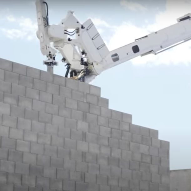 Robotic builder FBR completes two-storey prototype