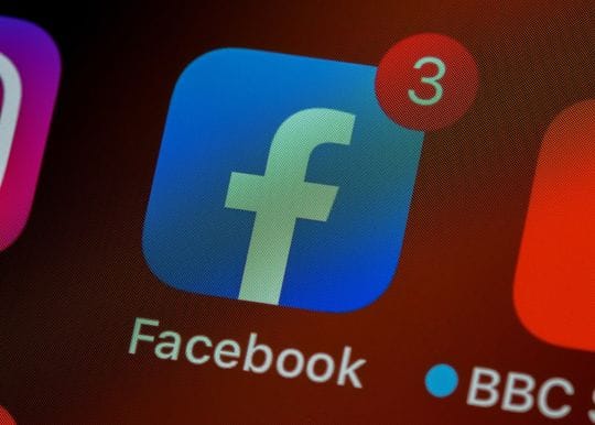 Facebook blocks news sharing in Australia