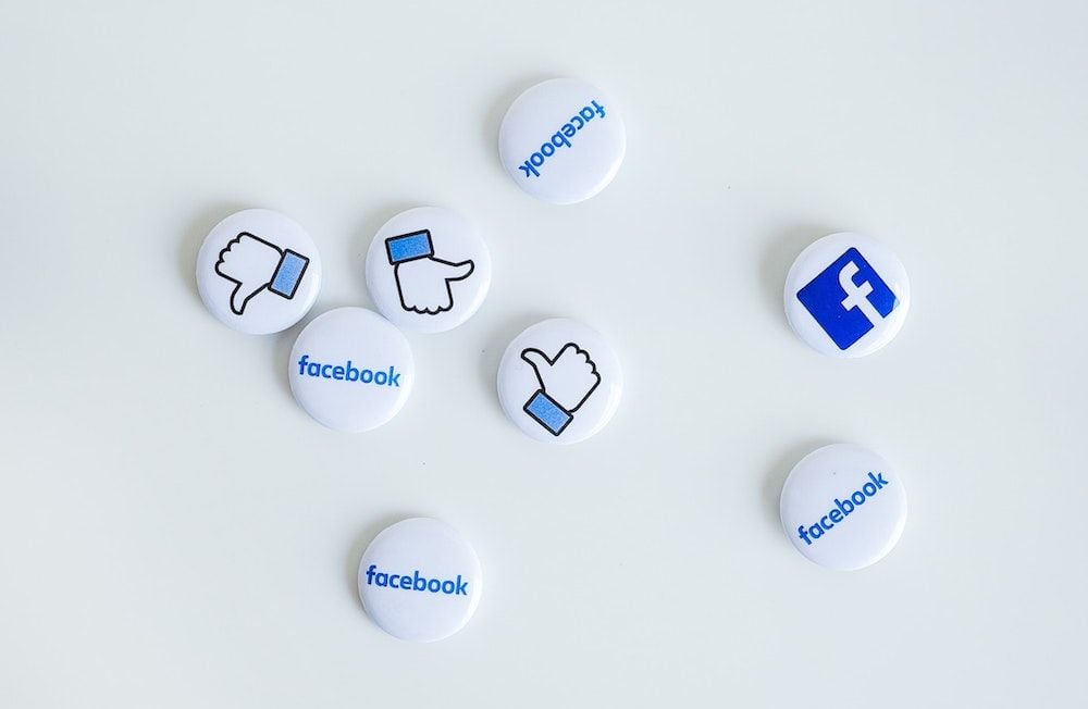 Facebook versus News: Advertising is the real problem