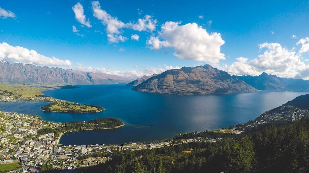 Quarantine-free travel to New Zealand in effect from 19 April Quarantine-free travel to New Zealand in effect from 19 April