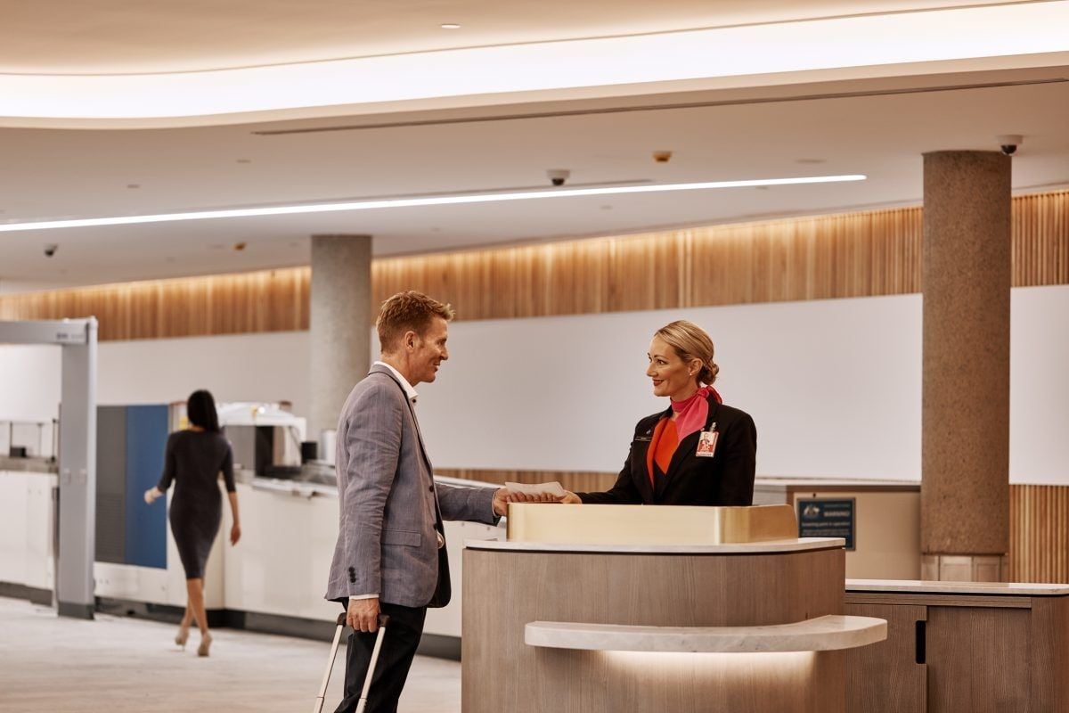 Qantas takes $429m earnings hit from lockdowns