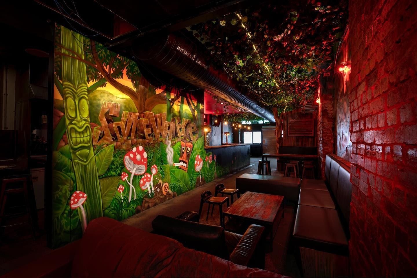 Victorian authorities urge partygoers to come forward for testing as COVID-19 cluster grows Victorian authorities urge partygoers to come forward for testing as COVID-19 cluster grows