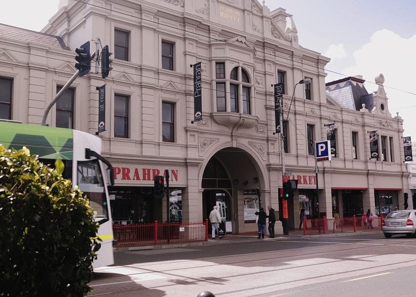 26 new cases for Victoria as alerts issued for Prahran Market
