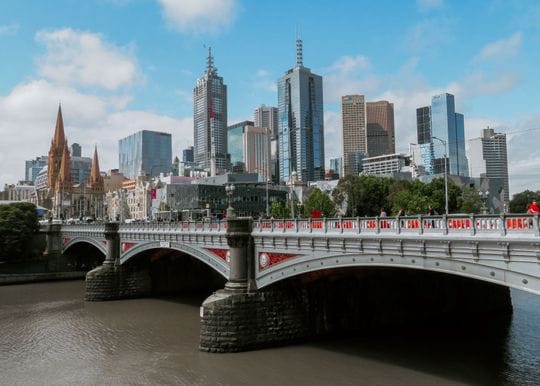Melbourne's CBD woes lead to a blowout in national office vacancies