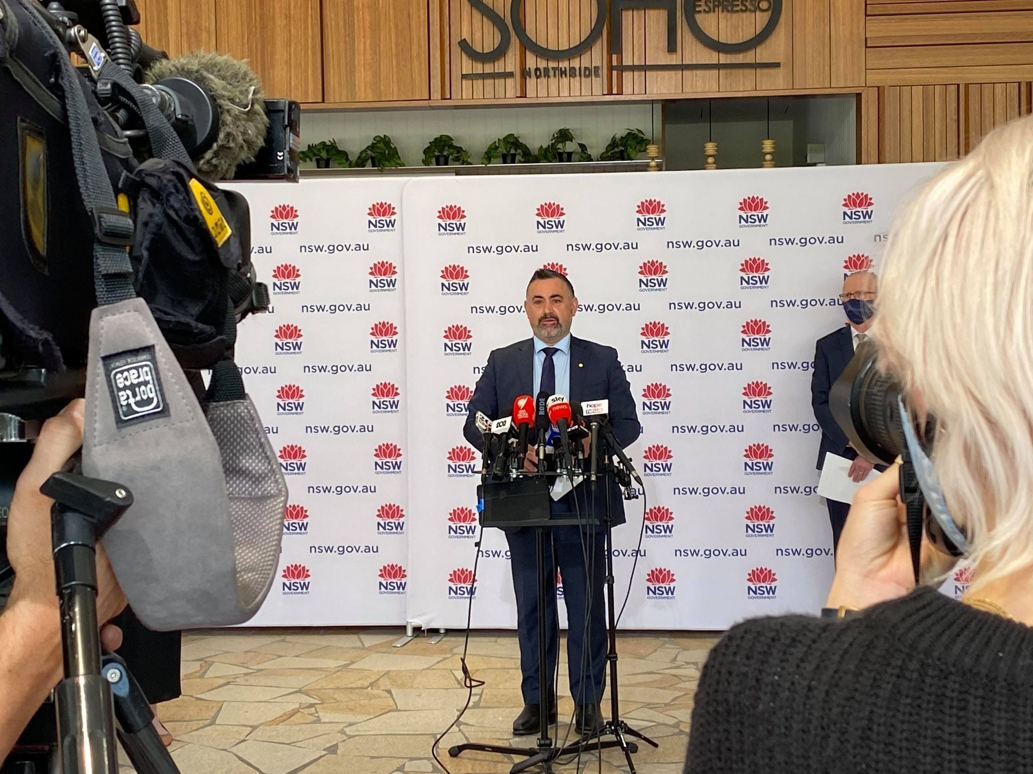 Regional NSW lockdown extended until 10 September as state records 1,029 COVID-19 cases Regional NSW lockdown extended until 10 September as state records 1,029 COVID-19 cases