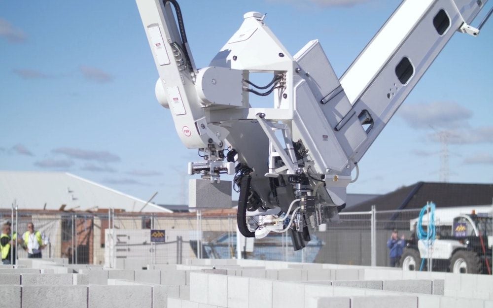 FBR shares spike on plans to build up to 5,000 homes in Mexico with robot bricklayer