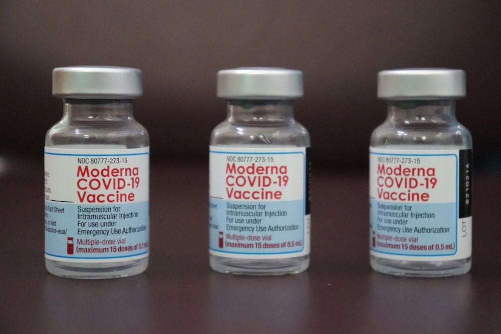 Moderna booster vaccine produces “reassuring” antibody resistance to Omicron Moderna booster vaccine produces “reassuring” antibody resistance to Omicron