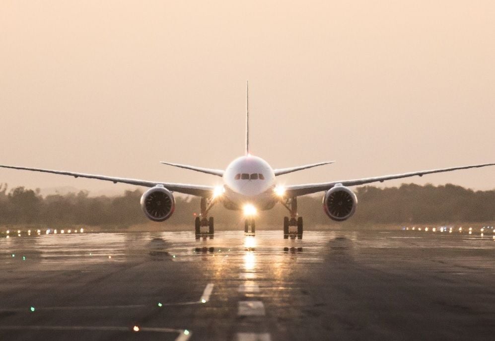 Qantas, Jetstar downgrade flight levels amidst Omicron turbulence