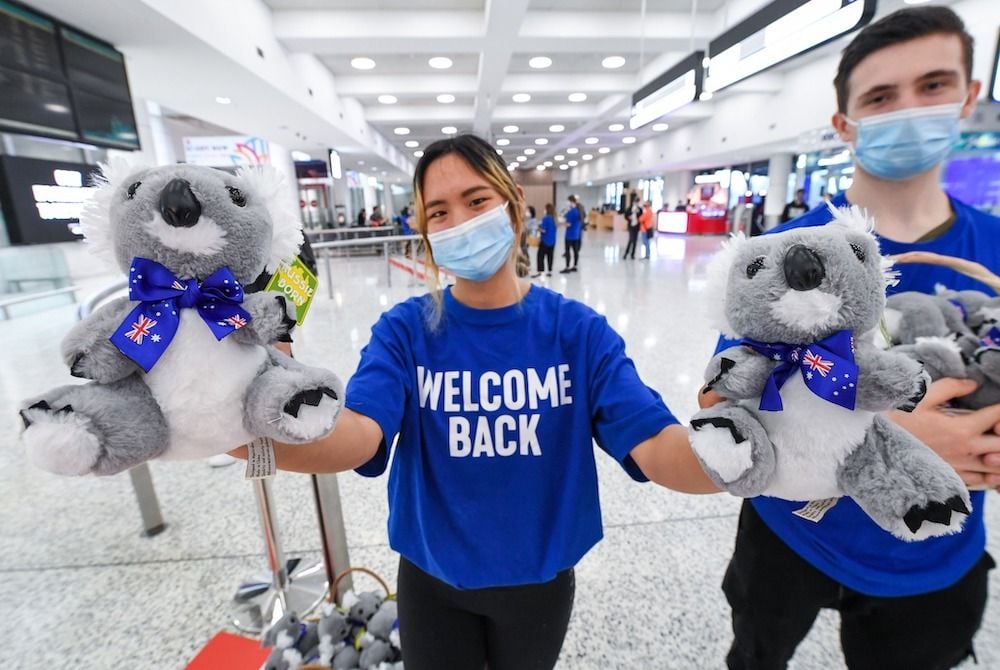 Welcome back: Australia reopens to double-vaccinated international travellers Welcome back: Australia reopens to double-vaccinated international travellers