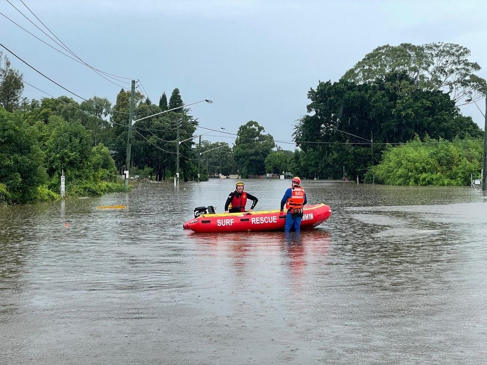 NSW Premier flags pending evacuation order from Manly Dam spill