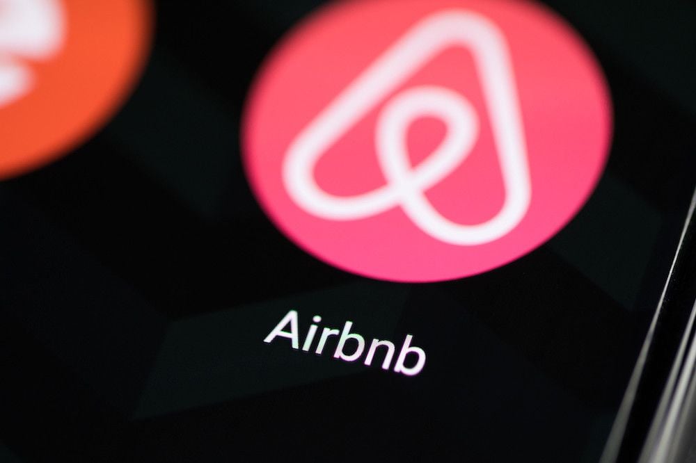 ACCC sues Airbnb for allegedly misleading Australian customers about booking costs