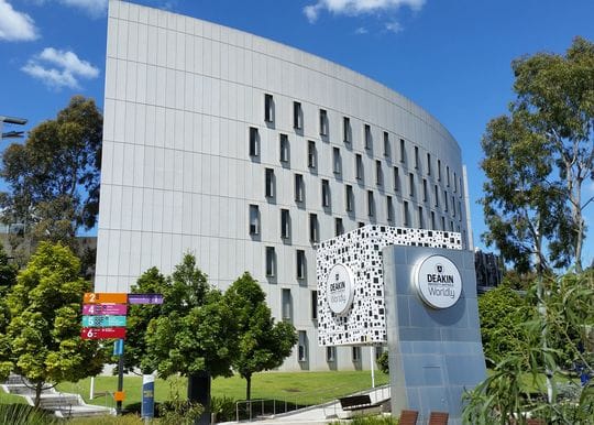 10,000 Deakin University students caught up in cyber attack
