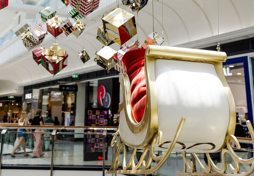 Pre-Christmas 'freedom spending' retail sales outpace inflation to hit record $74.5 billion