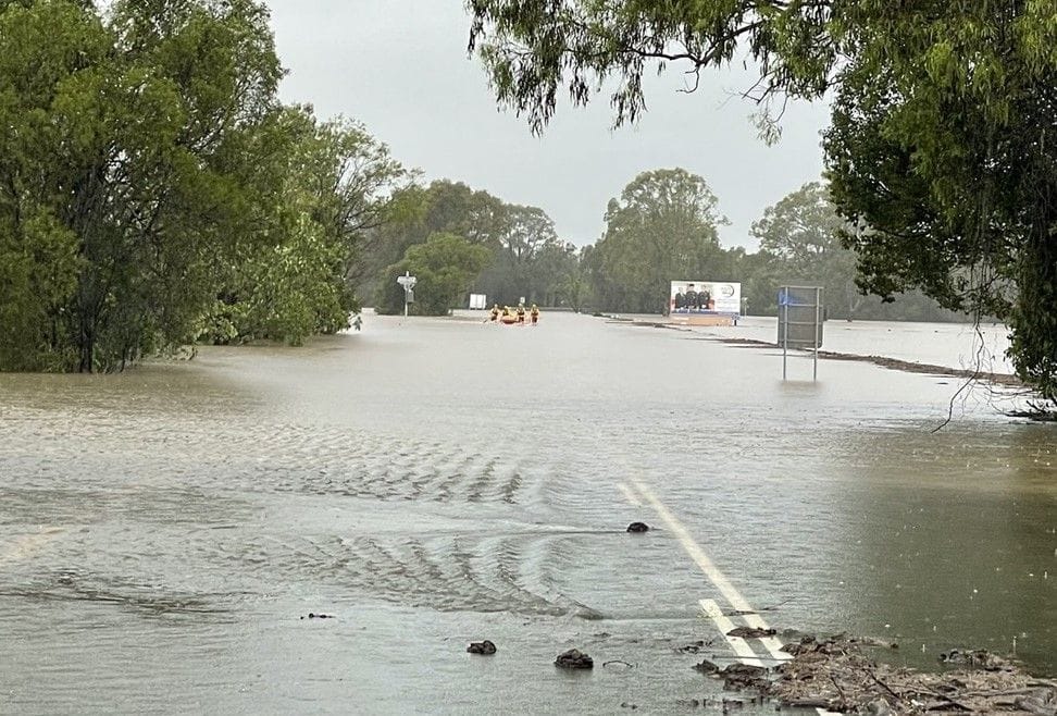 Southeast Queensland businesses hit by floods given access to emergency loans