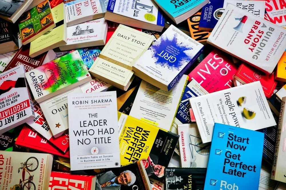 Booktopia CEO quits, 50 jobs to go as cost-cutting plan kicks into gear