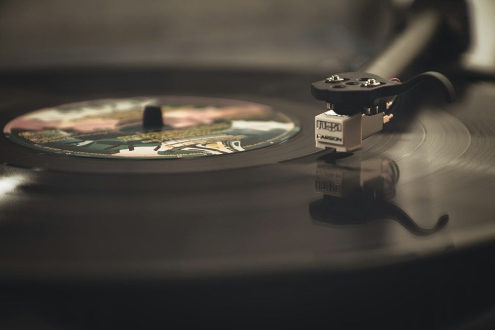 Vinyl Group seals 2.3m deal for UKbased Serenade