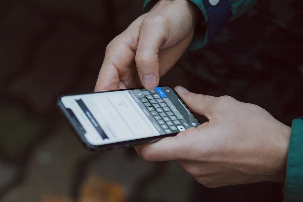 Swoop dials up competition against MaxoTel with $18m bid for telco Vonex