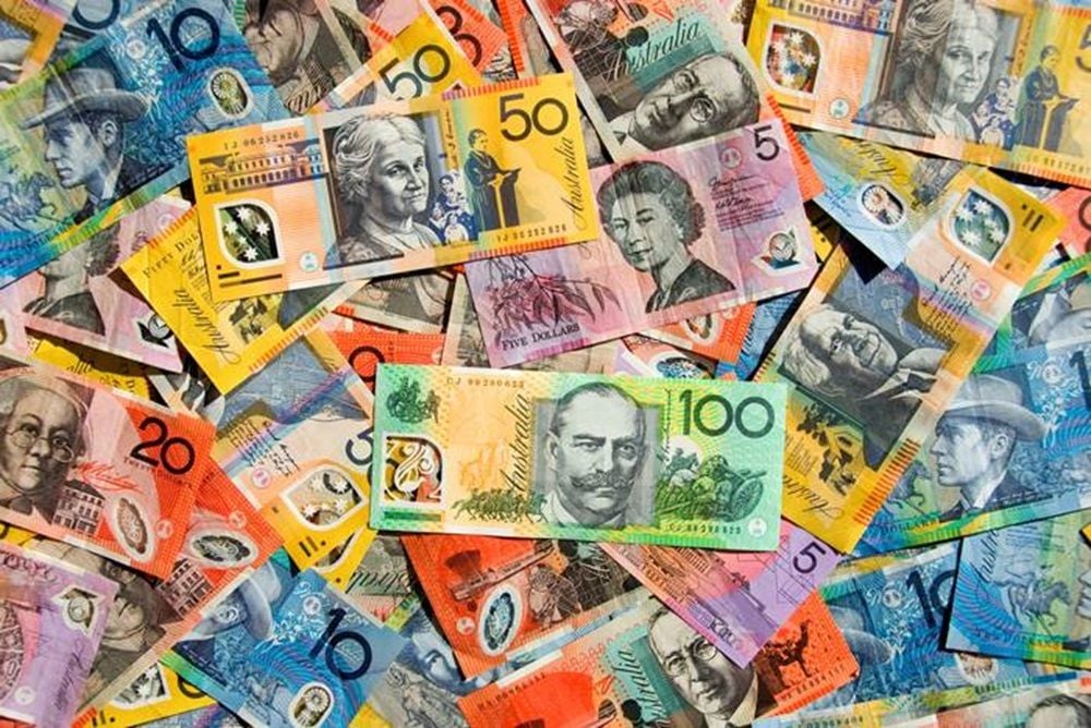 Singapore owner of Syfe lands potential spoiler for Bell Financial with $65m bid for Selfwealth