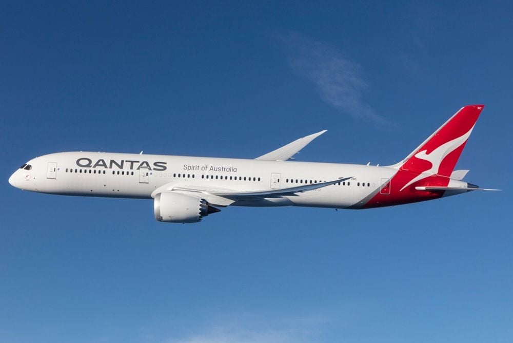 Hacker claiming to have Qantas cyber breach data makes contact with airline