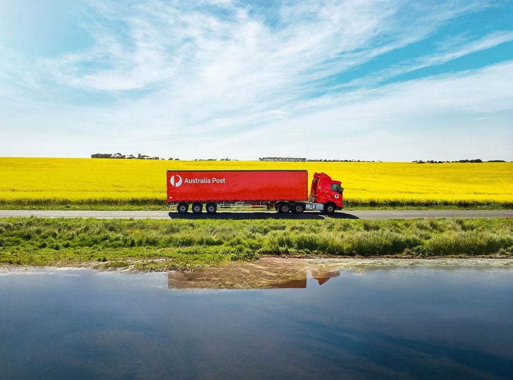 Online shopping hits record high of $20.7b in September quarter as more consumers join the fray