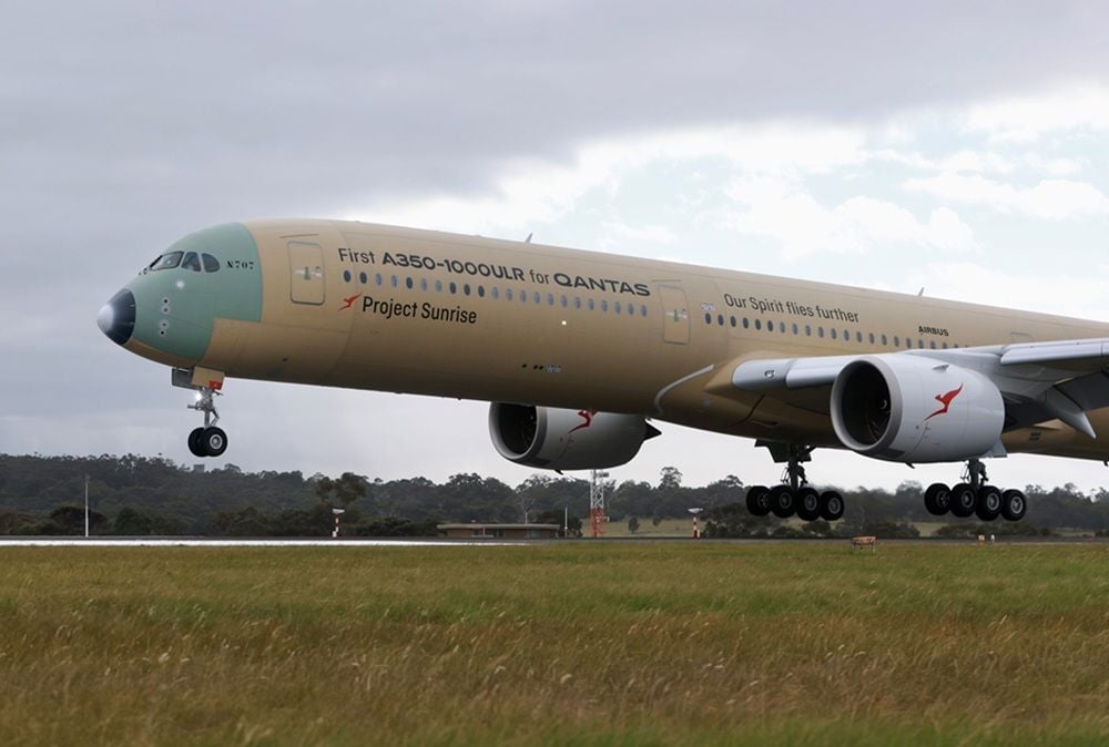 Qantas strikes 15-year deal with Melbourne Airport to back $4.5b terminal expansion and third runway