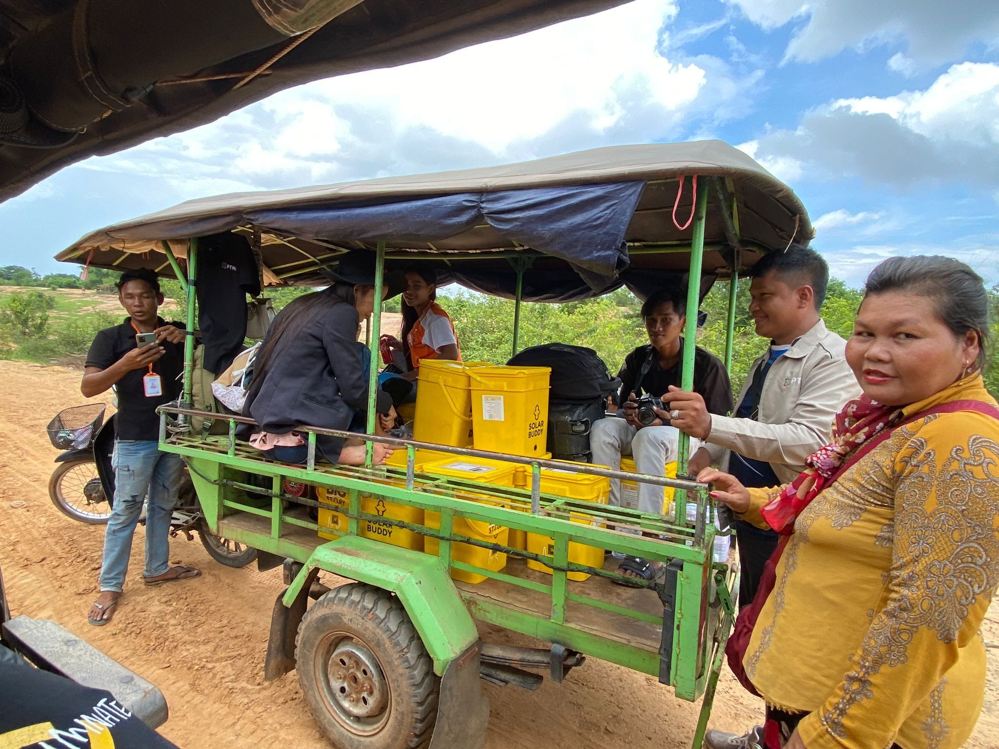 Distribution of SolarBuddy lights by bike and cart.