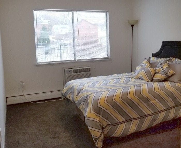 Presidential Plaza Image -6545220e414b2