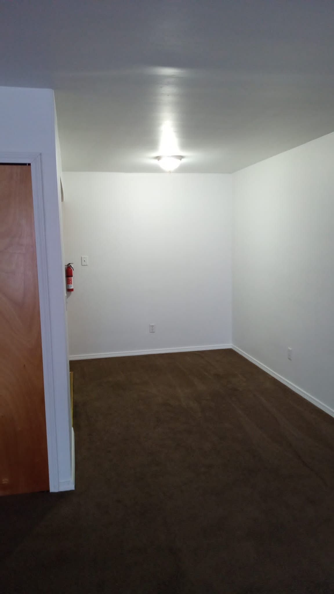 Colonial Manor Appartments Image -65e7263d73694