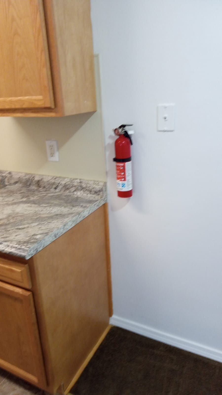 Colonial Manor Appartments Image -65e7263f637fd