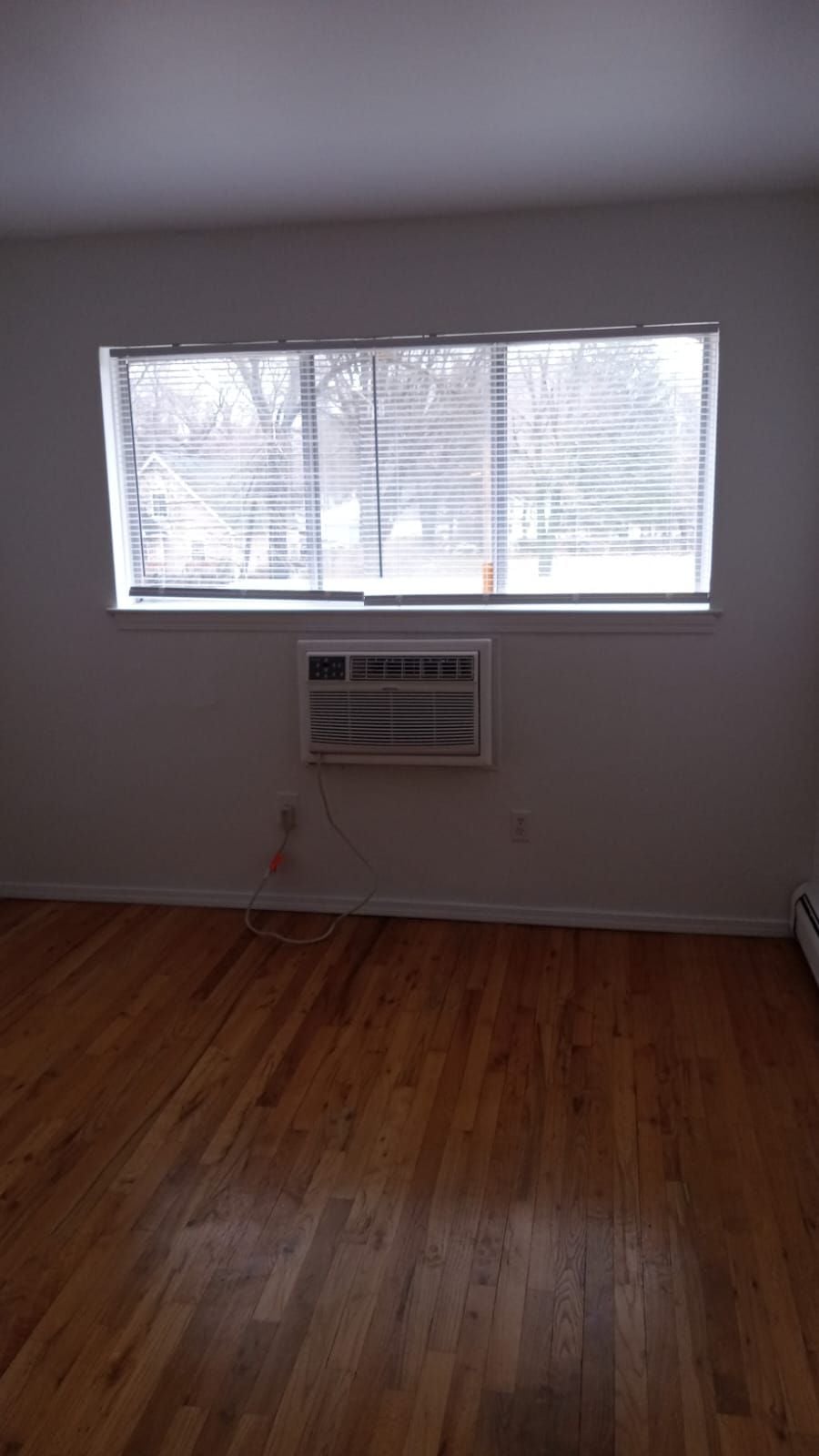 Colonial Manor Appartments Image -65e7263fc7997