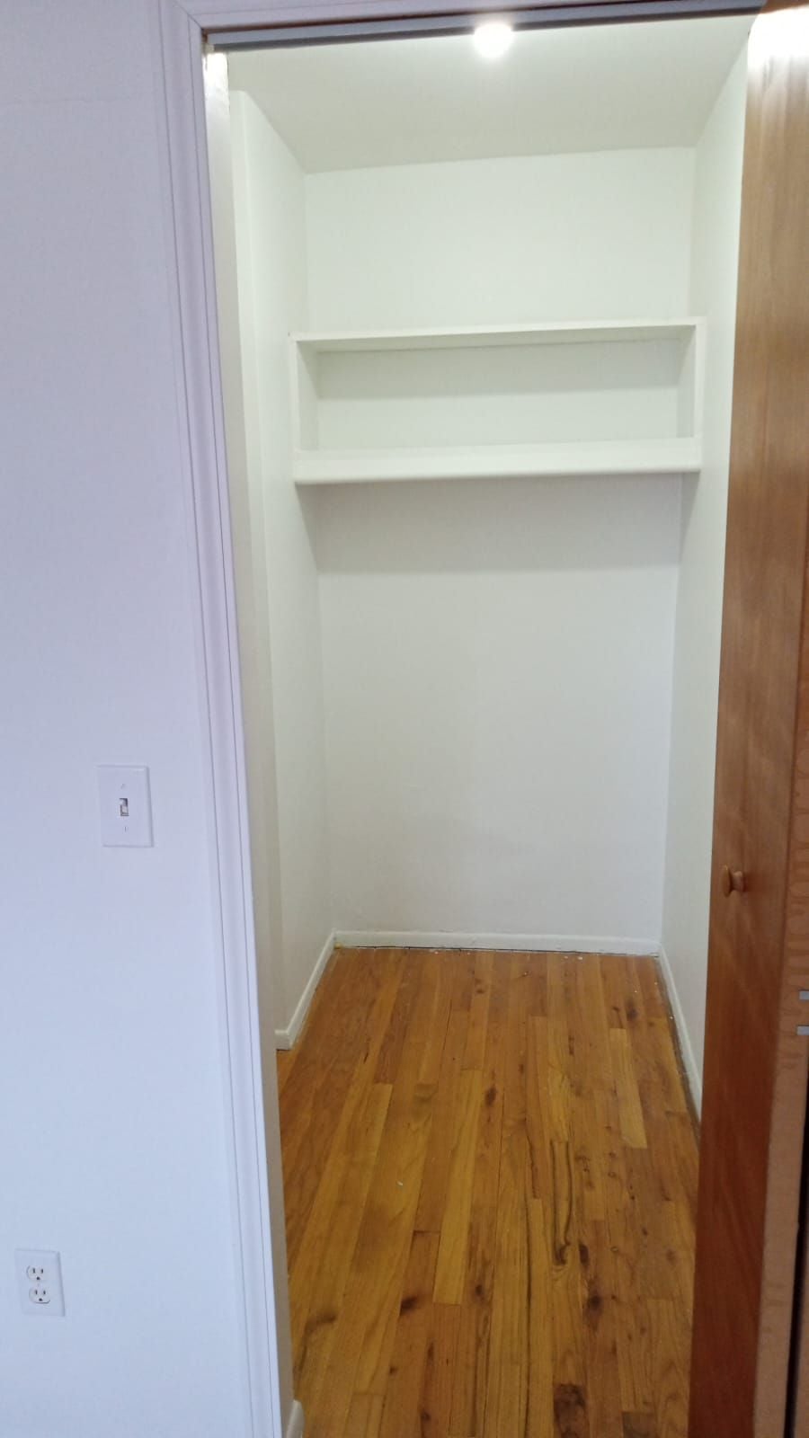 Colonial Manor Appartments Image -65e72640ade27