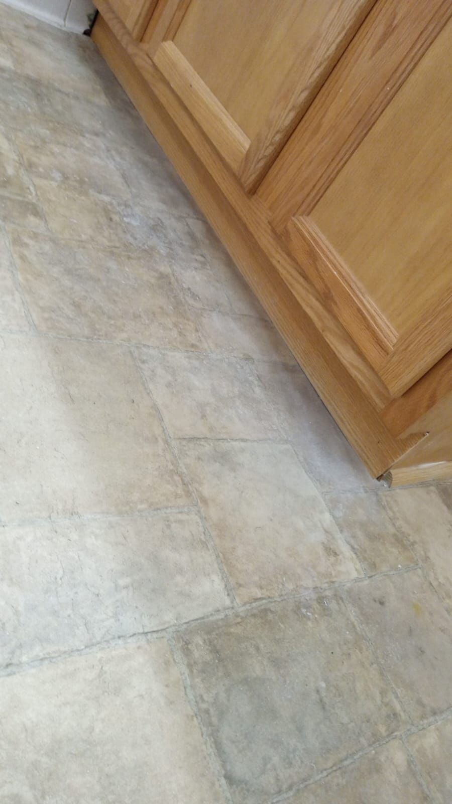 Colonial Manor Appartments Image -65e726464de14