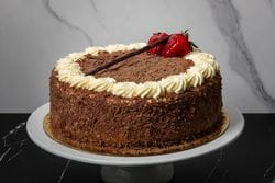 MILK CHOCOLATE FLAKE CAKE