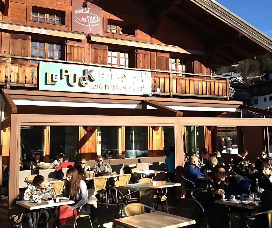 Retractable Roofing Awning | Sintesi | Open | Wall Mounted Sintesi Retractable Roofing Awning has a drip proof edge, powered by Somfy motors and can be operated with a smart phone