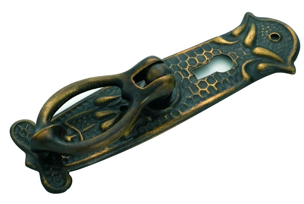 Pedestal Teardrop with Keyhole Antique Brass