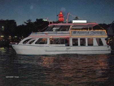 Catamaran ship | Brisbane Cruises Catamaran ship | Brisbane Cruises