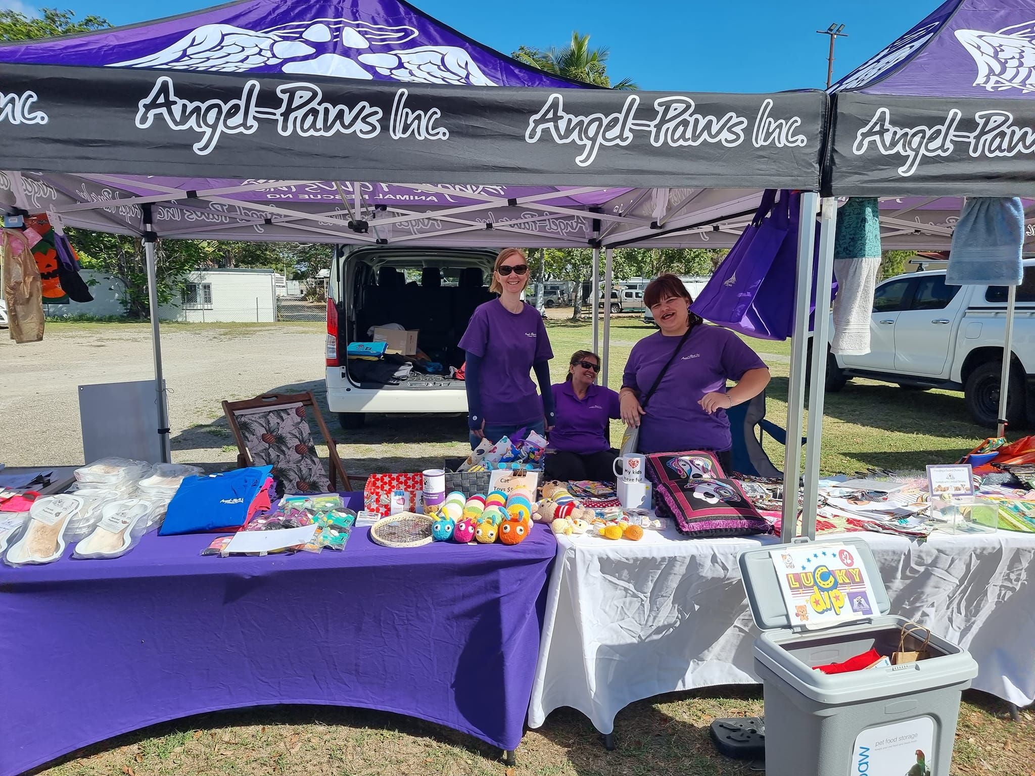 Volunteering Image -63f1c3aa38ce7