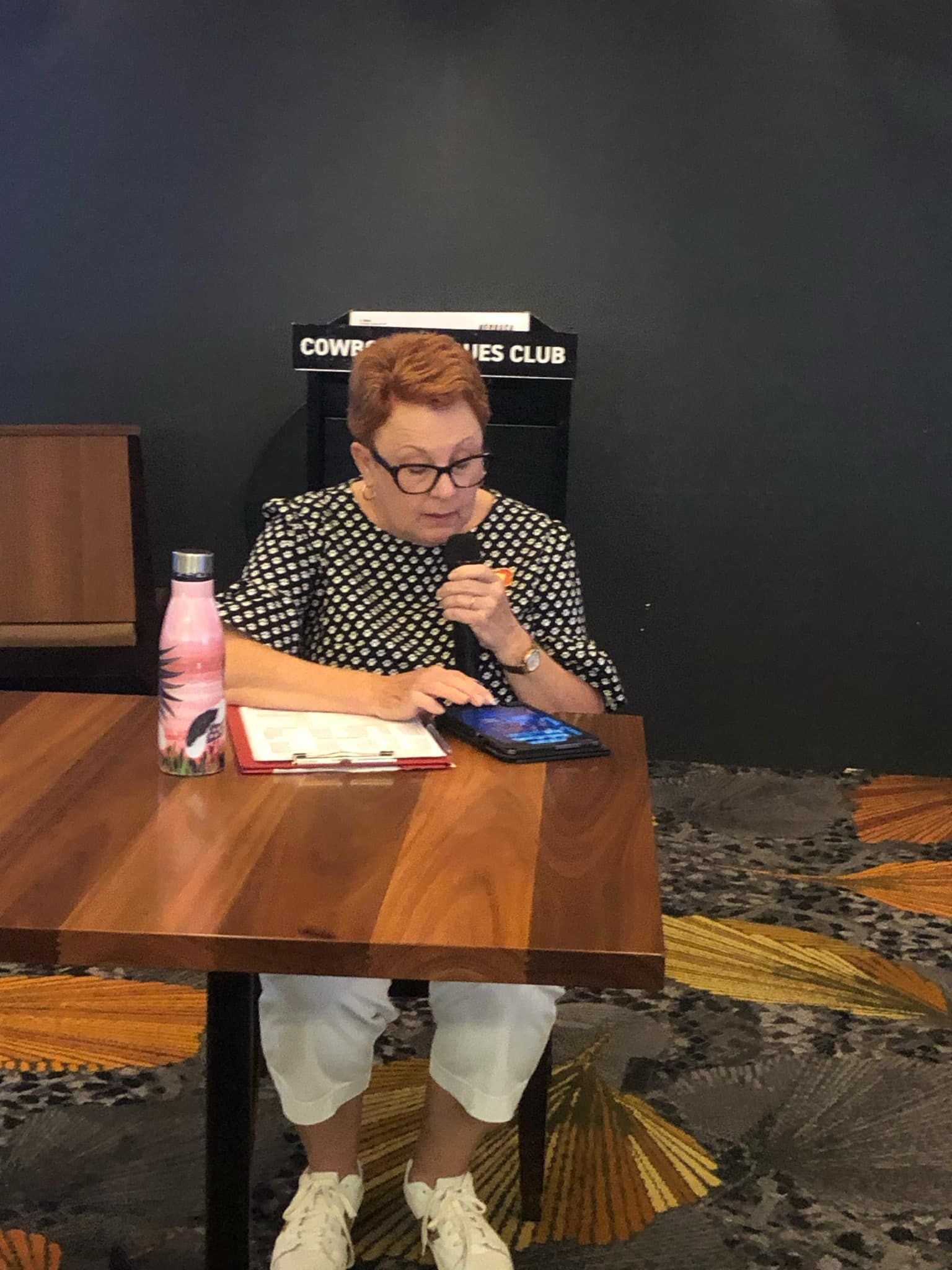 Volunteering Image -66f36f5c6bd6d