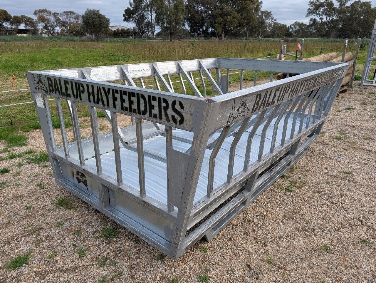 Bale Up Sheep Hay Feeder