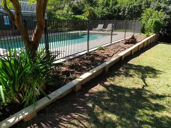 Turramurra monument pool fence & retaining wall