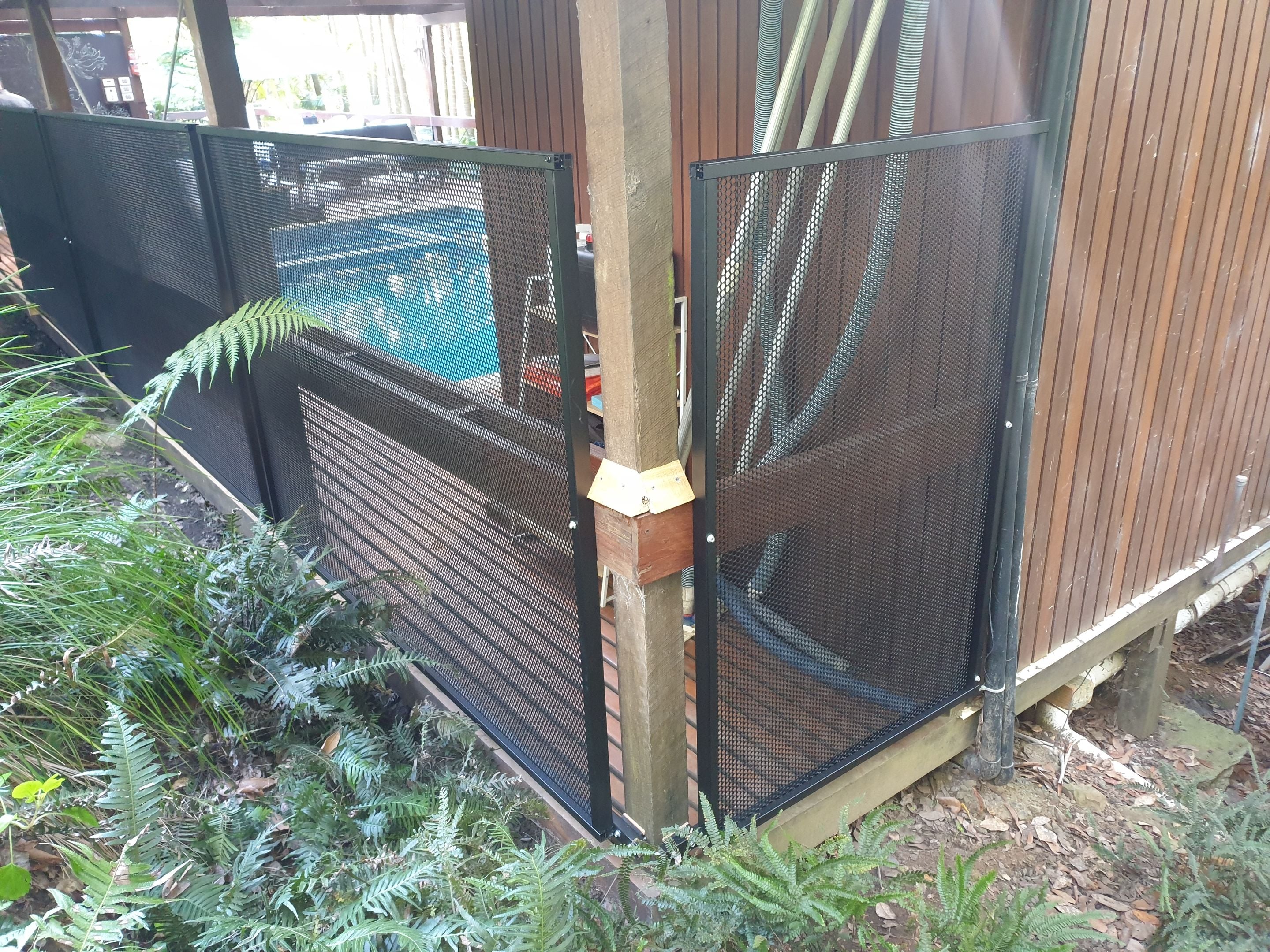 PoolPerf fencing around pool deck