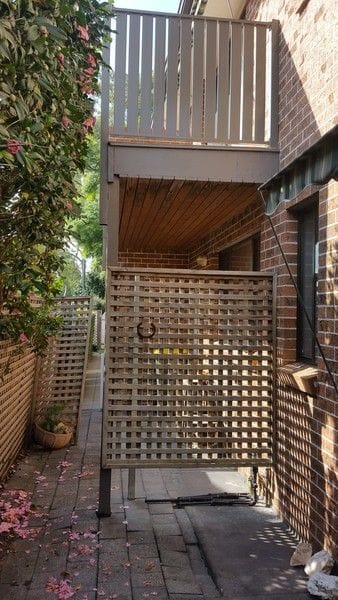 Pennant-Hills-vertical-alum-picket-balustrade