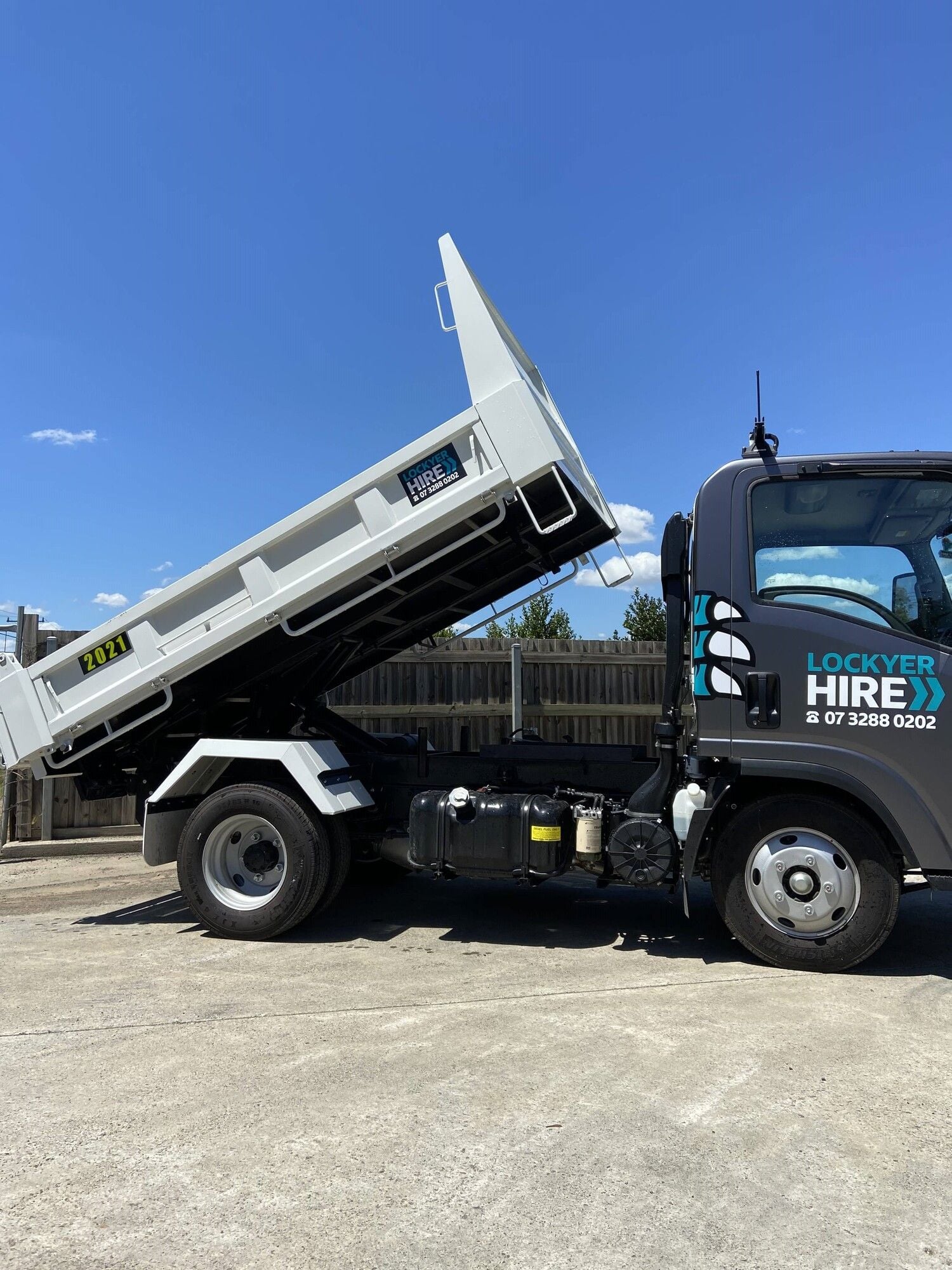 2t Tipper Truck