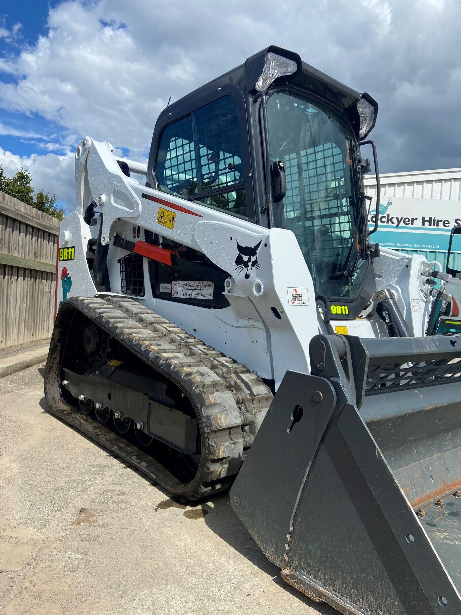 Tracked Loader - 4 Tonne