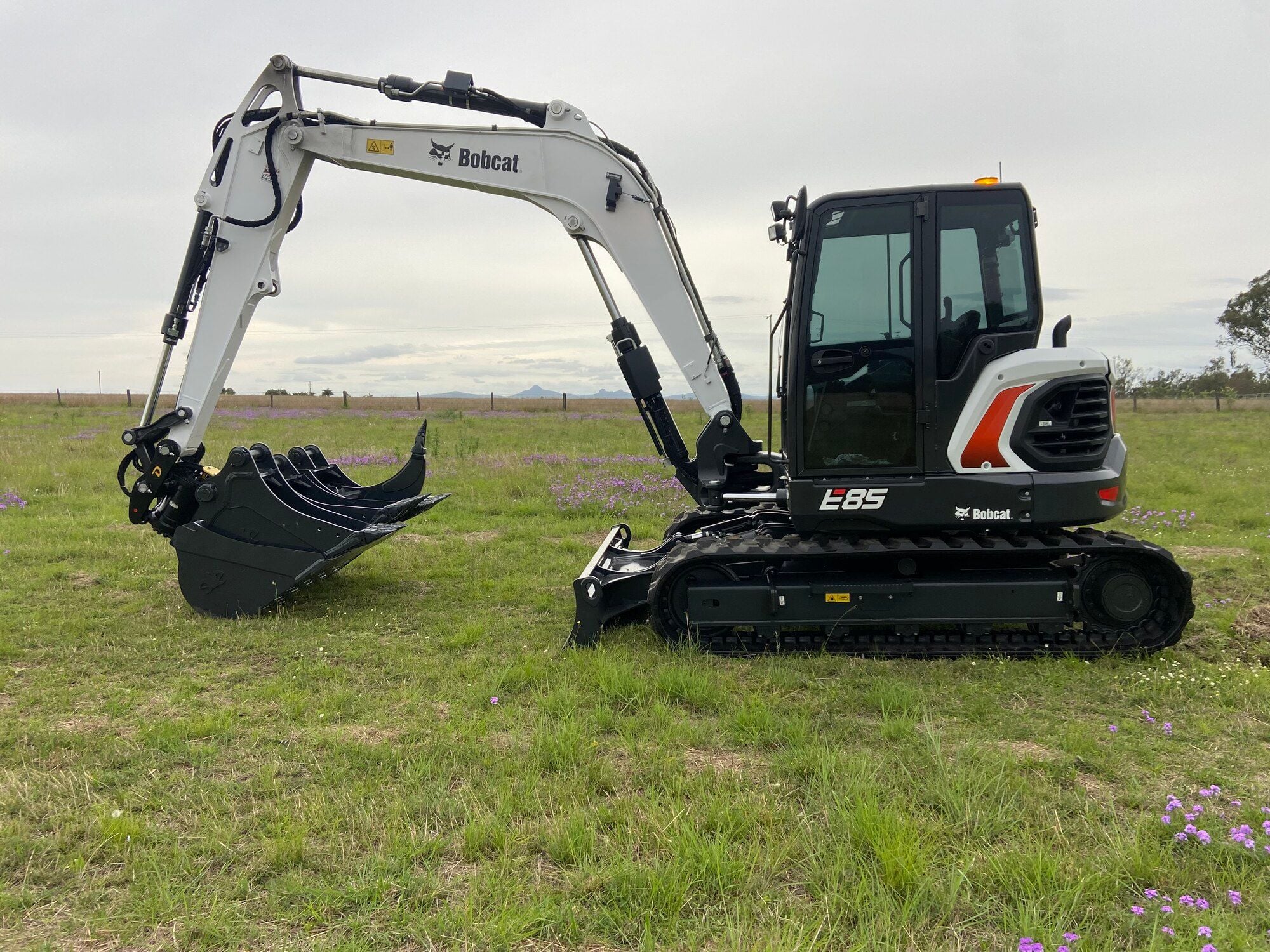 Excavator 8t