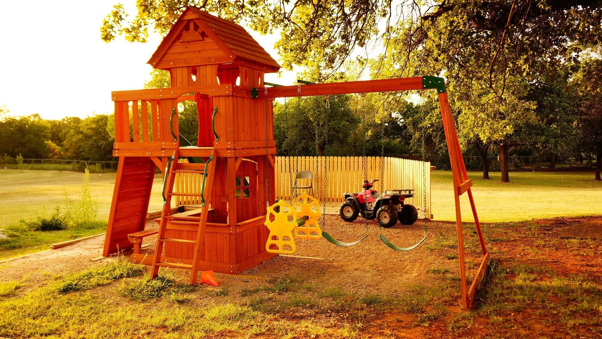 The Playset Puzzle: Why Your Dream Backyard Shouldn't Be a Shipping Nightmare