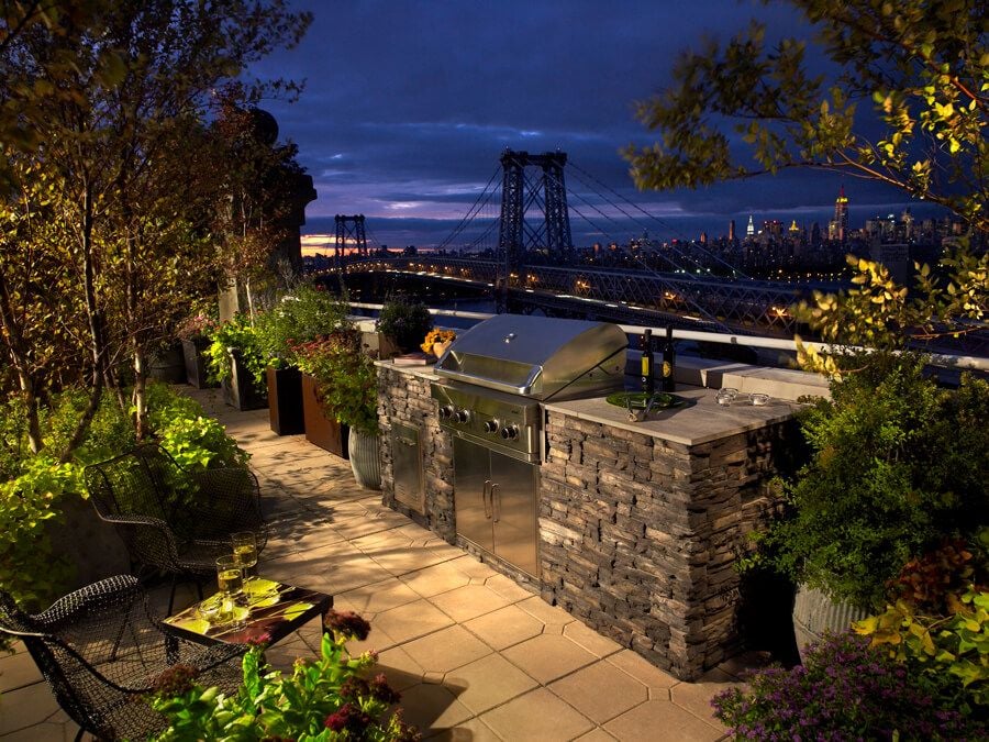Outdoor Living Image -594adb5ee3787
