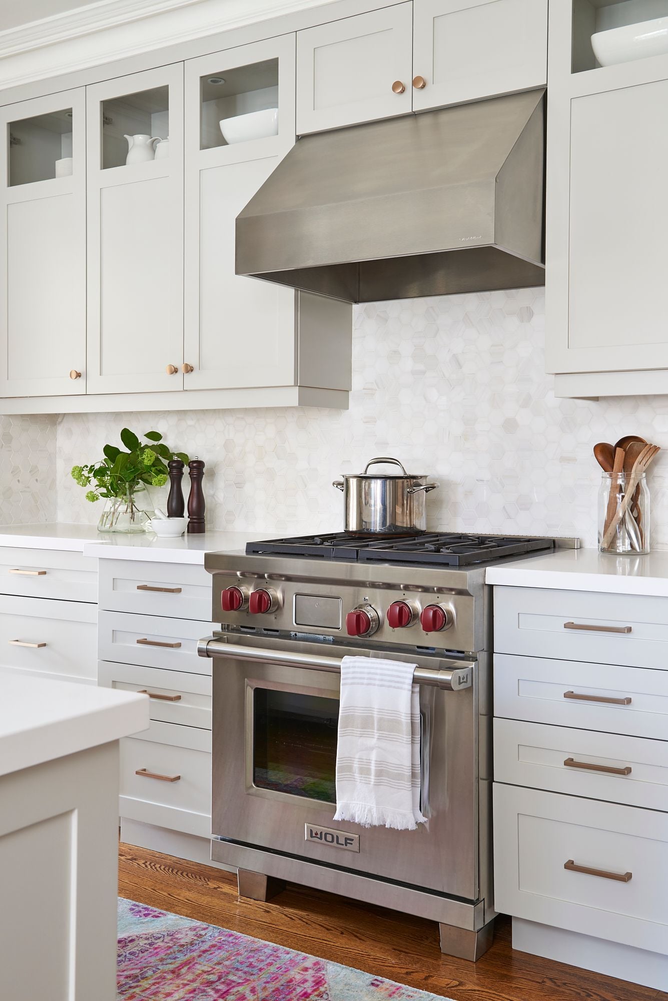 Interior Details: Rosewell Avenue Image -59e0cacfeb44a