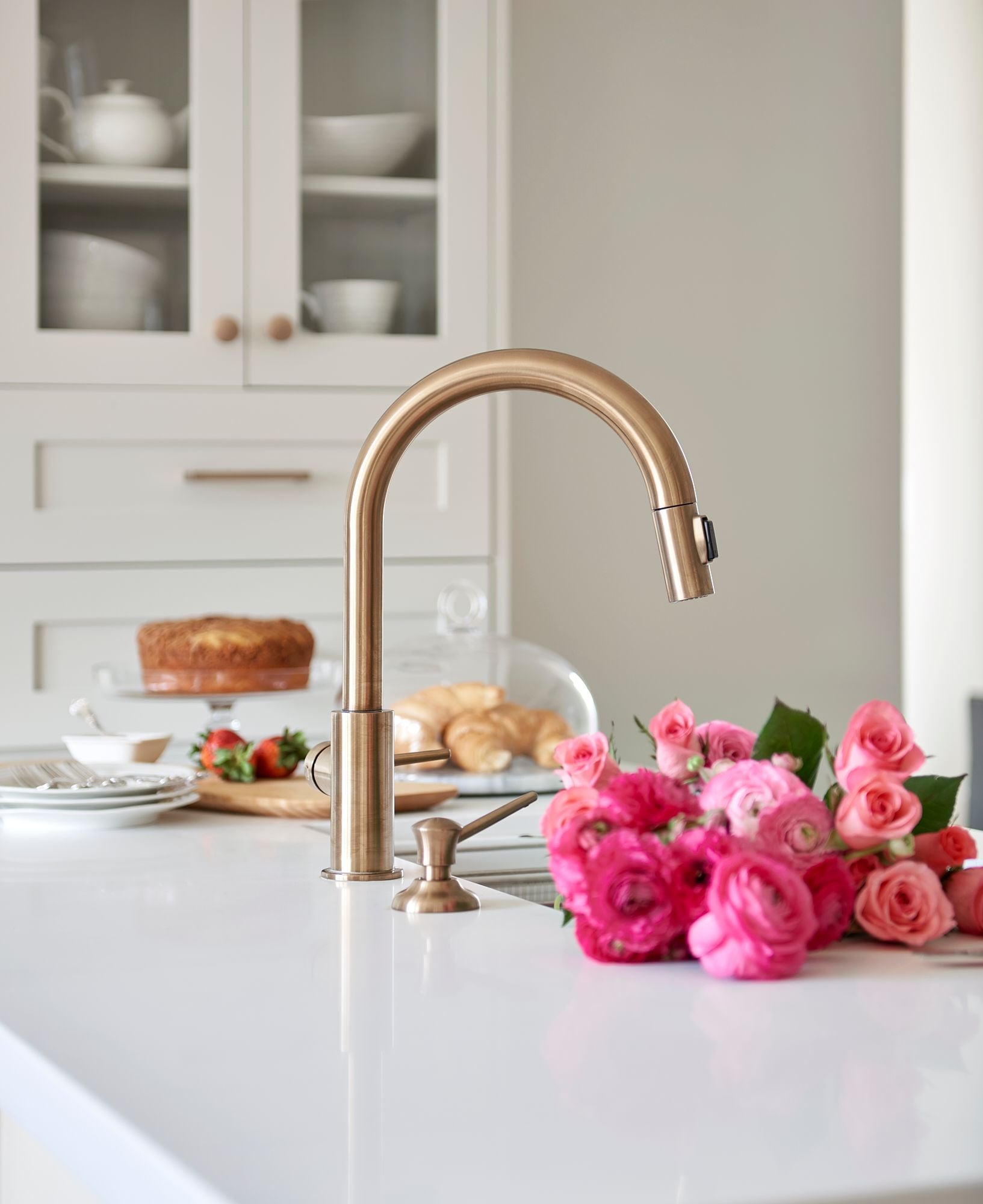 Interior Details: Rosewell Avenue Image -59e0cad338173