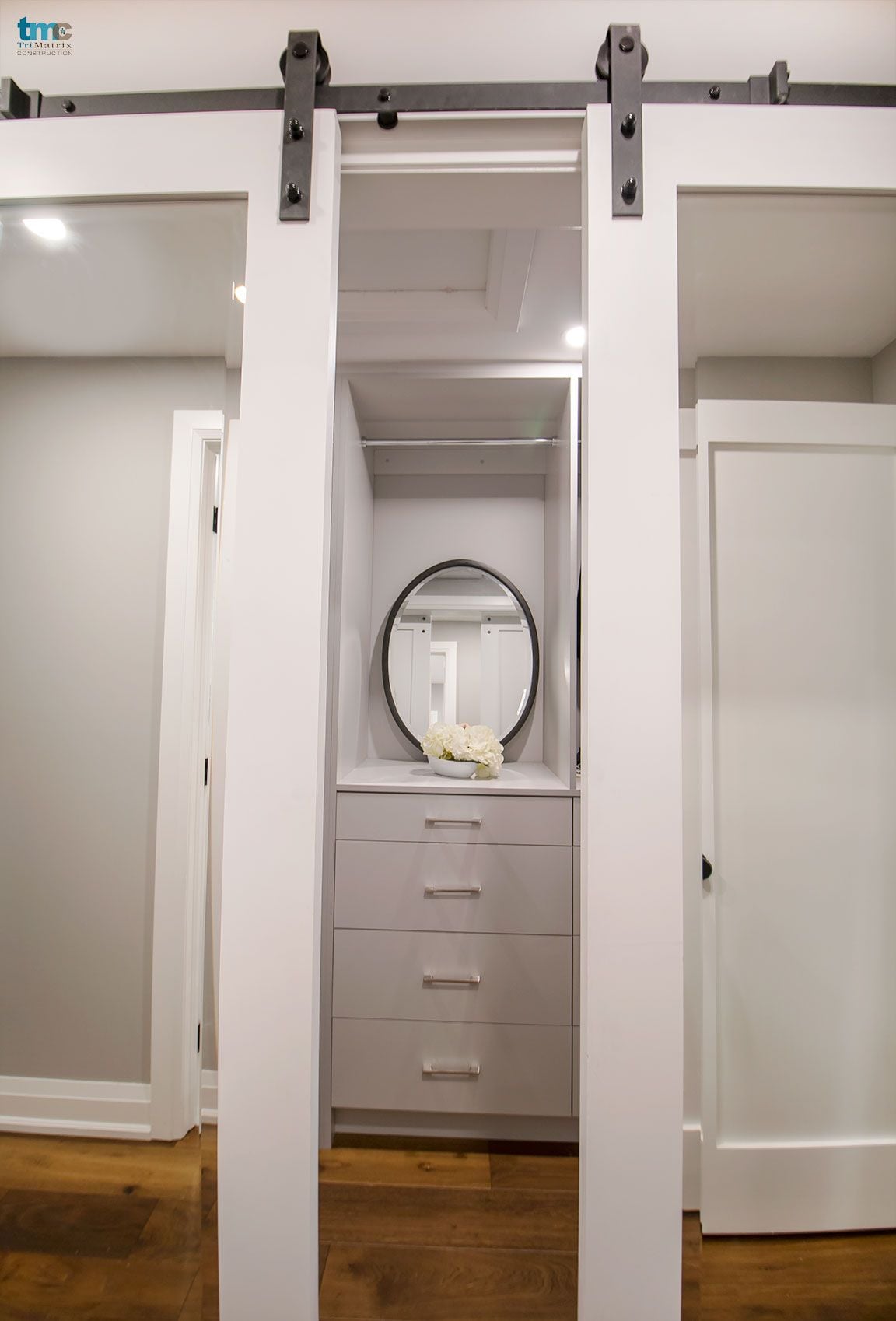 Interior Details - Hillsdale Avenue Image -59ebfb4688416